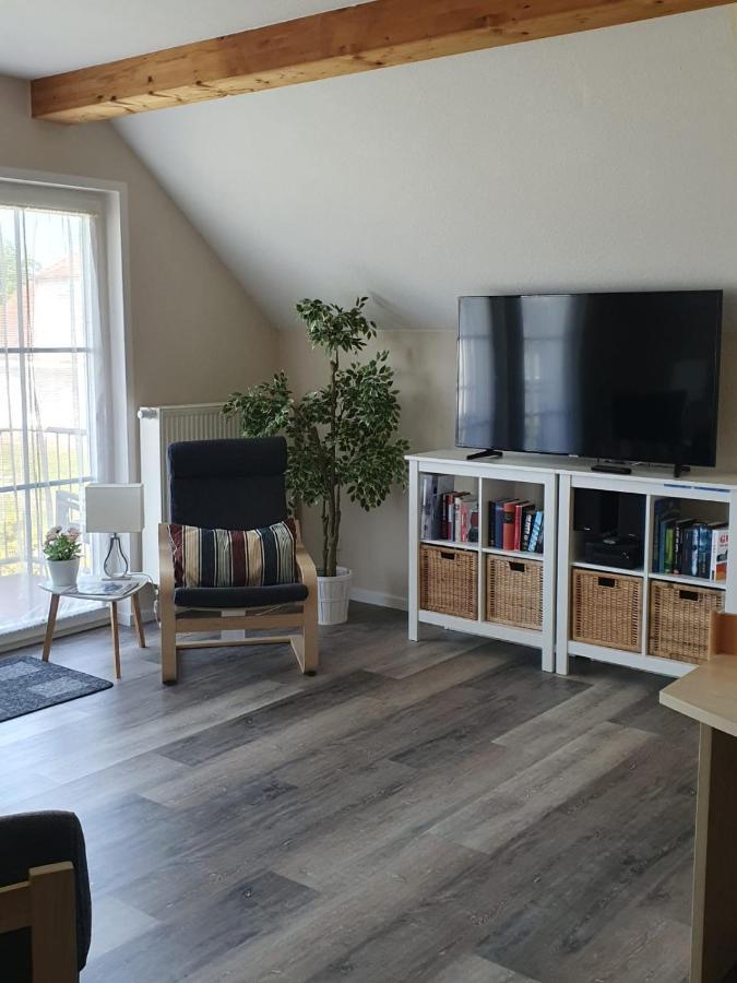Ferienapartment Wiese & Meer Auf Ruegen Neddesitz Extérieur photo